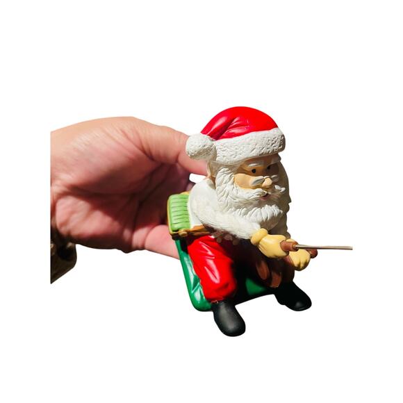 Merry Fishing  Animating Fishing Ornament from the Enchanted workshop - Picture 6 of 9